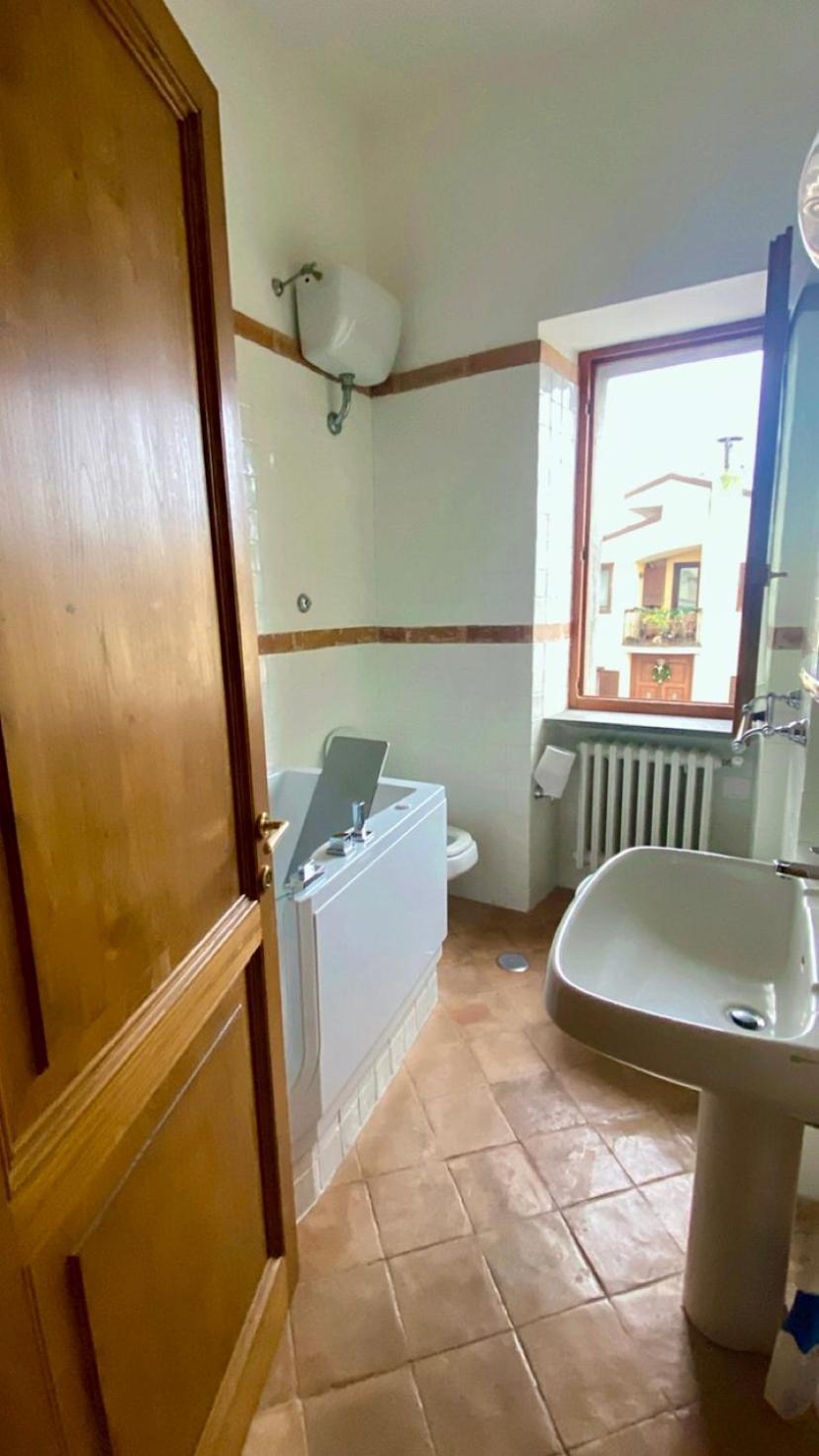 La Terrazza Di Andrea Lejlighed Bolsena Eksteriør billede